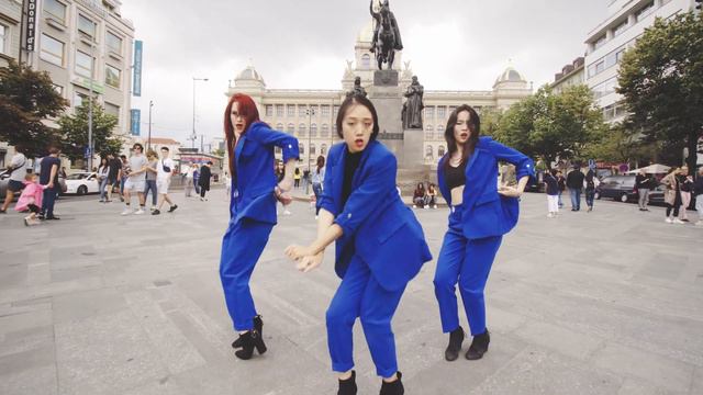 [KPOP IN PUBLIC CHALLENGE - PRAGUE ] CHUNGHA (청하) - Gotta go & Snapping by O.M.G смотреть онлайн