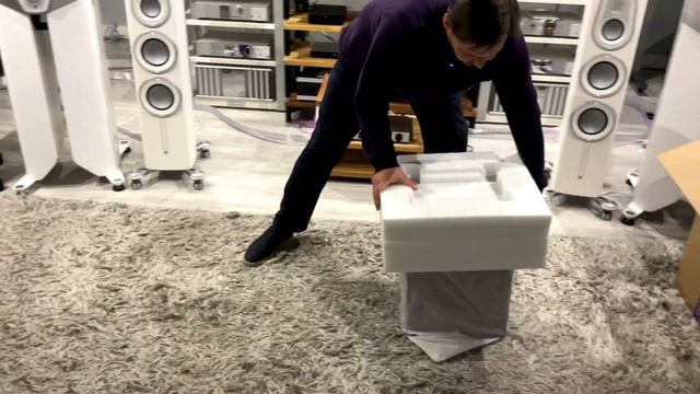 Распаковка сабвуфера REL Classic 98