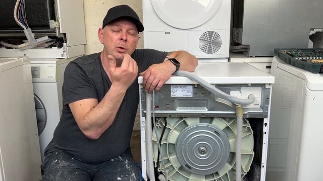 Fehler E35-10 Bosch & Siemens Waschmaschine смотреть онлайн