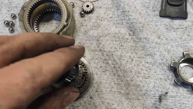 Ремонт шуруповерта Makita DDF453 смотреть онлайн