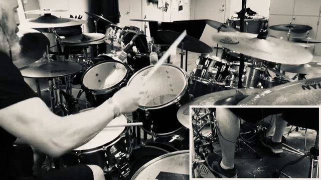 MESHUGGAH - FUTURE BREED MACHINE смотреть онлайн