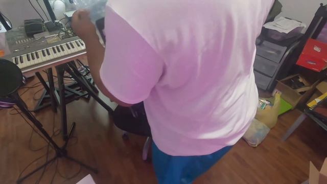 Swap out the midi controller!!! 🎹 смотреть онлайн