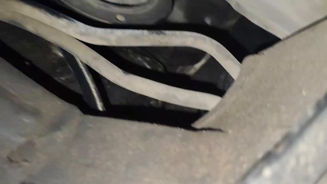 Ford Mondeo mk2 klima kompresörünün civatası gevşemiş nasıl çözüyoruz. смотреть онлайн