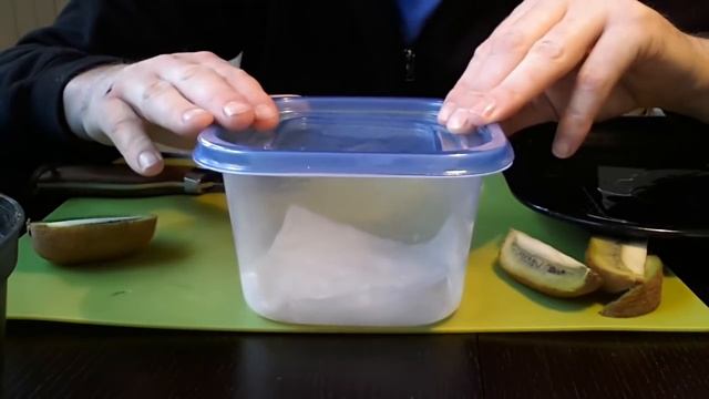 Gro kiwi fra frukt (Grow Kiwi from seeds. English subtitles) смотреть онлайн