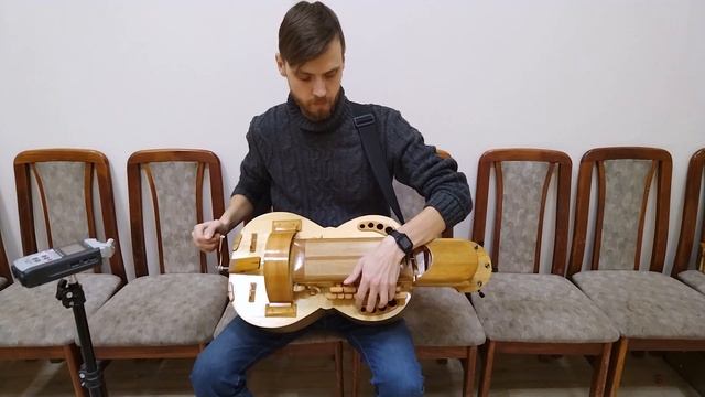 Колёсная лира №14 (Мастер Петелин Игорь) смотреть онлайн