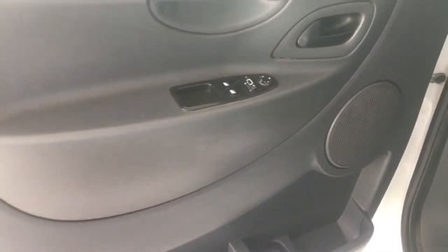 Видеопрезентация автомобиля Peugeot Expert смотреть онлайн
