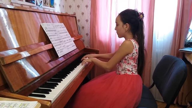 Репетиция Вика разучивает произведение (Й Гайдн Соната партита До мажор) смотреть онлайн