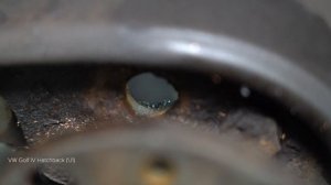 Как да сменим задни датчик ABS на VW GOLF 4 [AUTODOC УРОК]