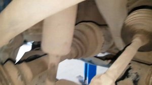 Прадо 120. В гостях из Сургута. Меняем шаровые на передних нижних рычагах. Заметки.