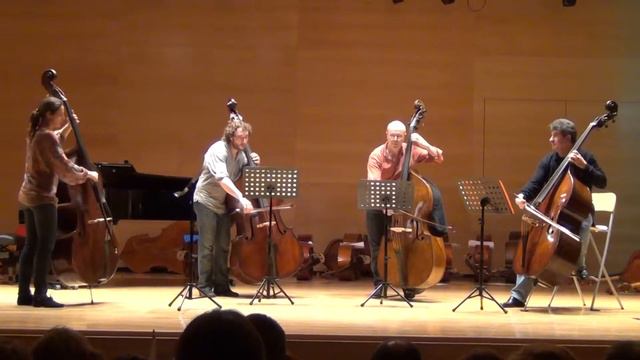 Besame mucho "Cuarteto contrabajo" смотреть онлайн