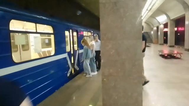 Станция метро "ГОРЬКОВСКАЯ", НИЖЕГОРОДСКОЕ МЕТРО смотреть онлайн