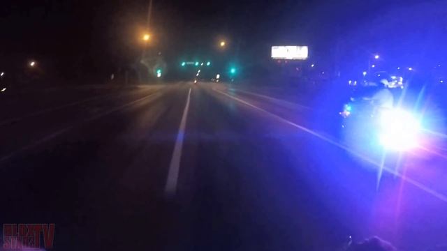 Street Bike VS Cops Biker RUNNING From POLICE CHASE Motorcycle MESSING With COP Riding WHEELIE Vide смотреть онлайн