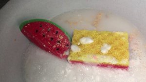 ASMR♀️The sound of water and sponges.ASMR звук воды и губок♀️