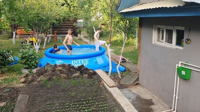 Дождеватель круговой Vario Comfort GARDENA