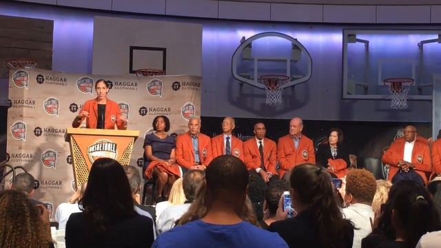 Rebecca Lobo, Southwick native, talks Hall of Fame induction смотреть онлайн