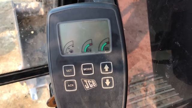 Service Key Alarm picture cancelation on JS220 excavator смотреть онлайн