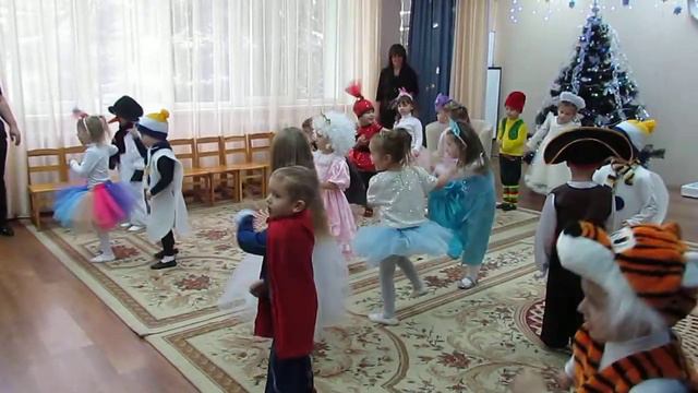 Часть 2. Новогодний утренник в группе "Солнышко" 2018 г. смотреть онлайн