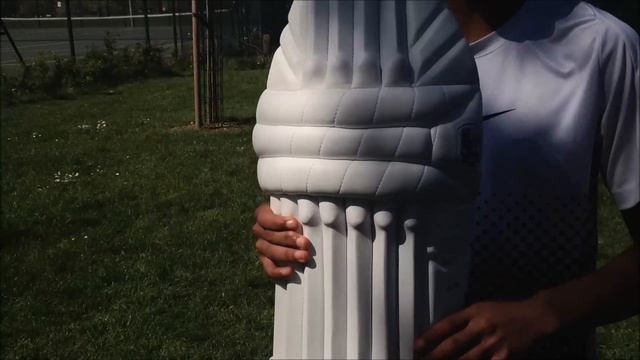 Simply Cricket Test Batting Pads Review смотреть онлайн