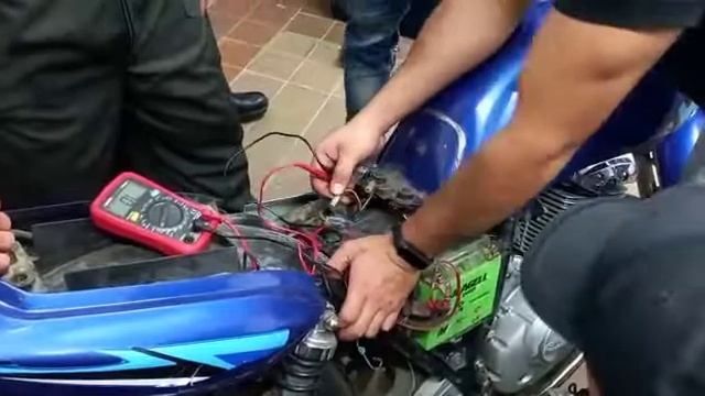 sistema eléctrico de Suzuki gs125 en Medellín motos full смотреть онлайн