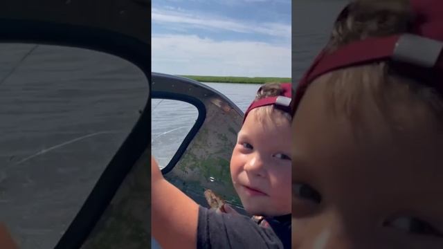 Папа с сыном отдыхают ?❤️?