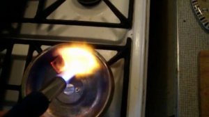 Розжиг кокосовых углей для кальяна газовой горелкой