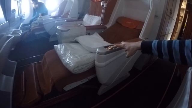 Aeroflot Airbus A330-200. Как раскладывается кресло бизнес-класса. смотреть онлайн