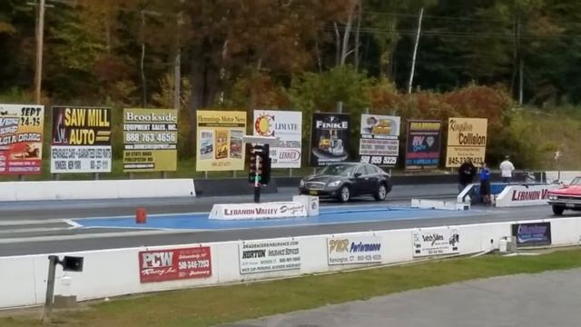 Bone Stock Infiniti M56 X vs 66 Chevelle смотреть онлайн