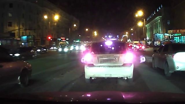 БМВ снес четыре авто или как я хотел продать машину! смотреть онлайн