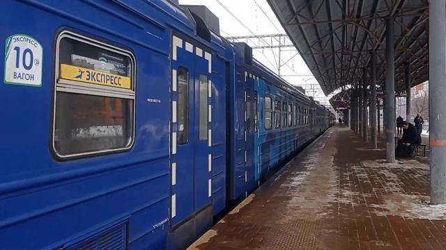 Отправление ЭД4М-0401 «РЭКС» с сообщением Захарово-Москва(Курский-Вокзал). смотреть онлайн