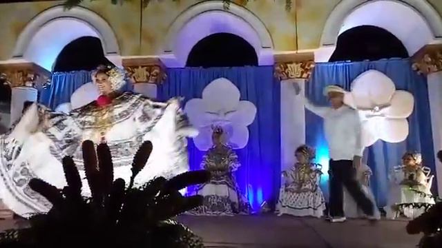 Feria Nacional Flor del Espíritu Santo 2016, 2 de septiembre смотреть онлайн