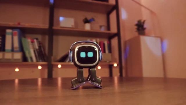 EMO is a super cool dancer!! смотреть онлайн