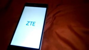 Телефон включается и отключается.5 видео..