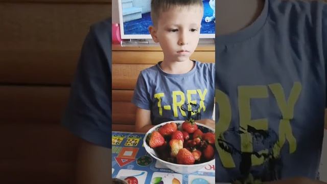 Эксперимент с клубникой. смотреть онлайн