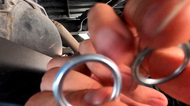 Rear Differential Oil Change and Flush смотреть онлайн