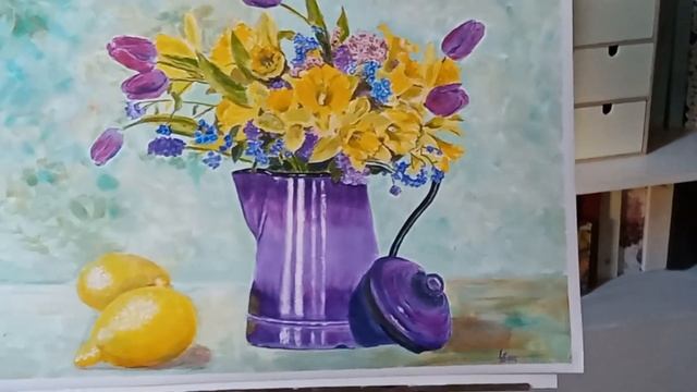 Букет желтых весенних нарциссов в чайнике| Bouquet of spring daffodils смотреть онлайн