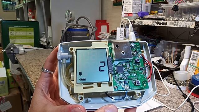 Ремонт тонометра UA-777. Неисправен электронный клапан (не закрывается) смотреть онлайн