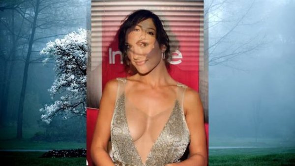 MINKA KELLY SEXY PHOTO