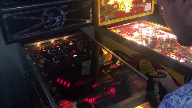 Hyperball Arcade Review смотреть онлайн