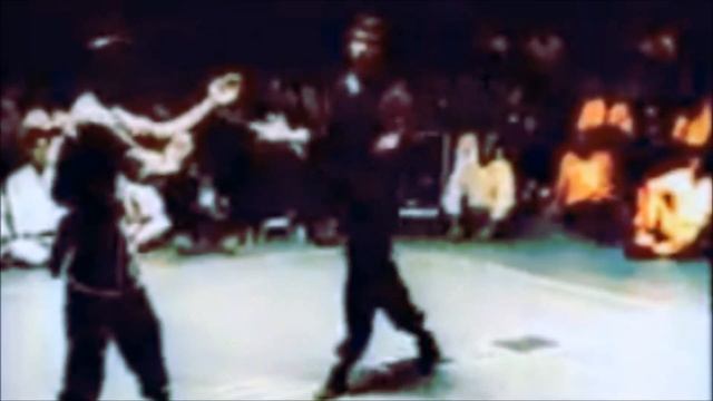 Брюс Ли и Таки Кимура - Демонстрация техники Вин Чун"Лонг-Бич"(1964) смотреть онлайн