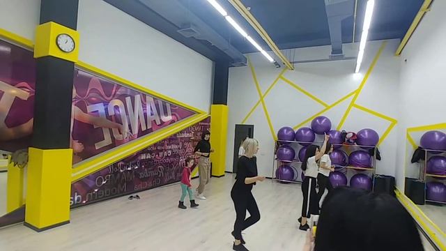 #bachata #бачата Мастер класс по бачате смотреть онлайн