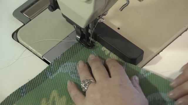 How to Make a Hinged Cushion Cover смотреть онлайн