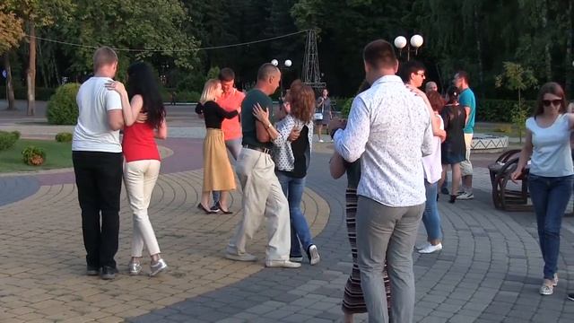 Латино Американские танцы День нашего парка Суворова! смотреть онлайн