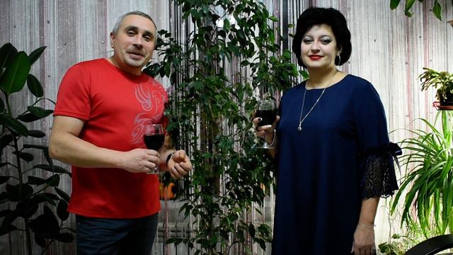 С новым годом дорогие друзья! смотреть онлайн