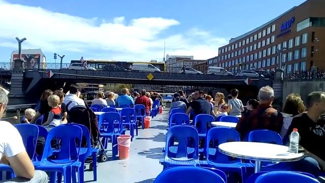 Берлин, прогулка на теплоходе по реке Шпрее.Walk in Berlin along the river Spree. смотреть онлайн