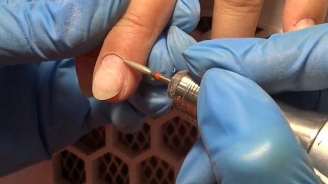 #123 СДЕЛАТЬ ТАК, ЧТОБЫ КЛИЕНТ НЕ ВЕРНУЛСЯ аппаратный маникюр смотреть онлайн