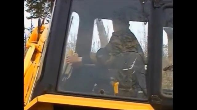 Экскаватор-погрузчик ДЭМ-114 смотреть онлайн