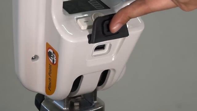 Electric Mobility Scooters Philippines : Whill C2, Relync R1 and Atto Moving Life смотреть онлайн