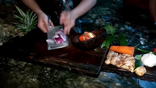 COOKING FISH WITH FRESH PINEAPPLE смотреть онлайн