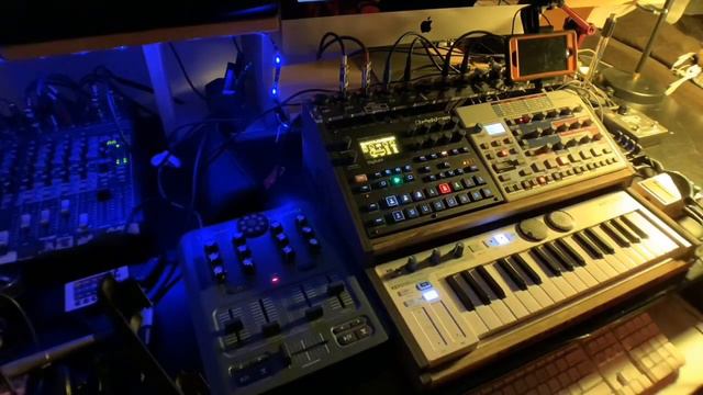 DUBble Space Telescope Elektron Digitakt/Modelcycles jam смотреть онлайн