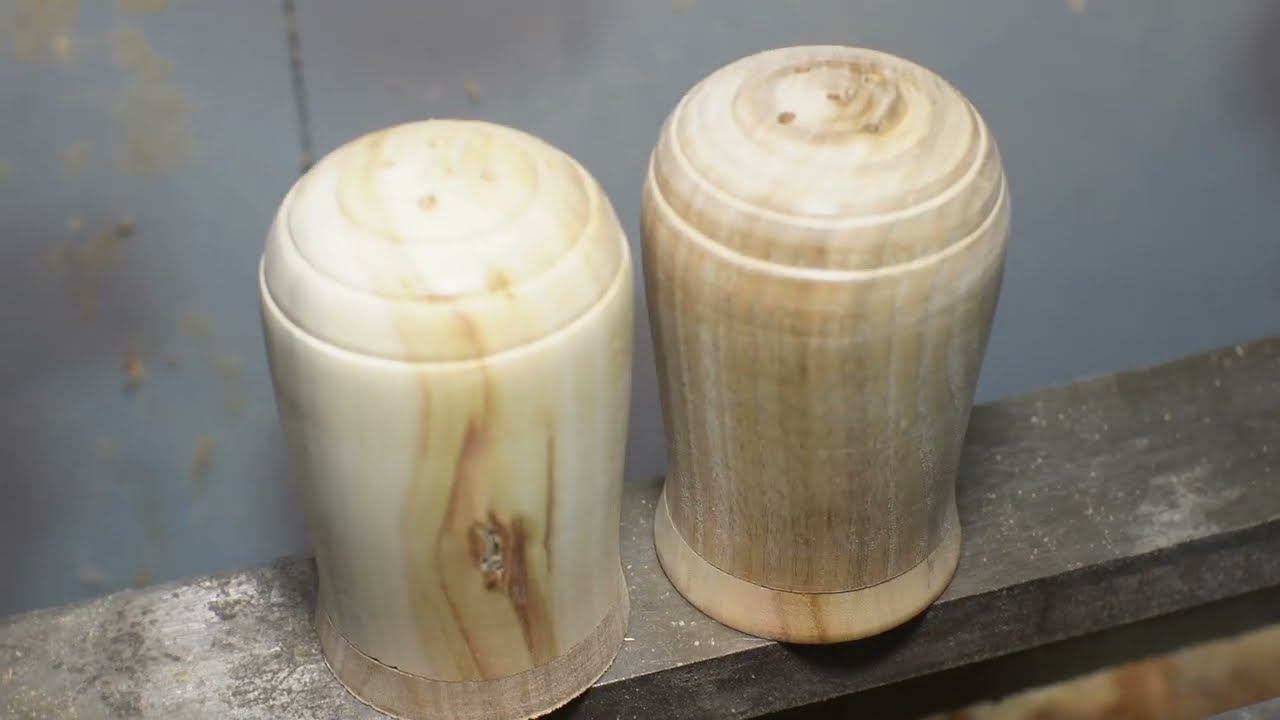 Солонка и перечница. Первый раз такое делаю на токарном станке смотреть онлайн